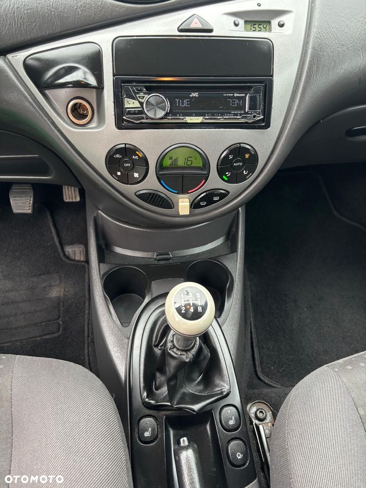 Ford Focus 1.8 Ambiente - 8