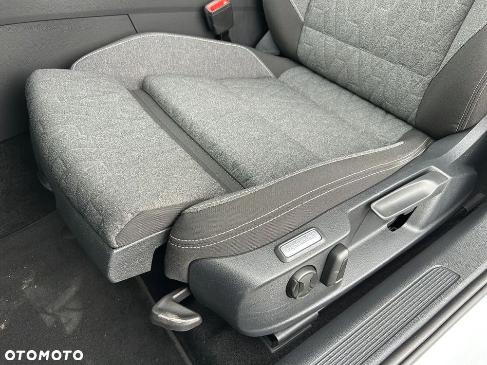 Volkswagen Passat Variant 1.5 TSI EVO Business DSG - 35