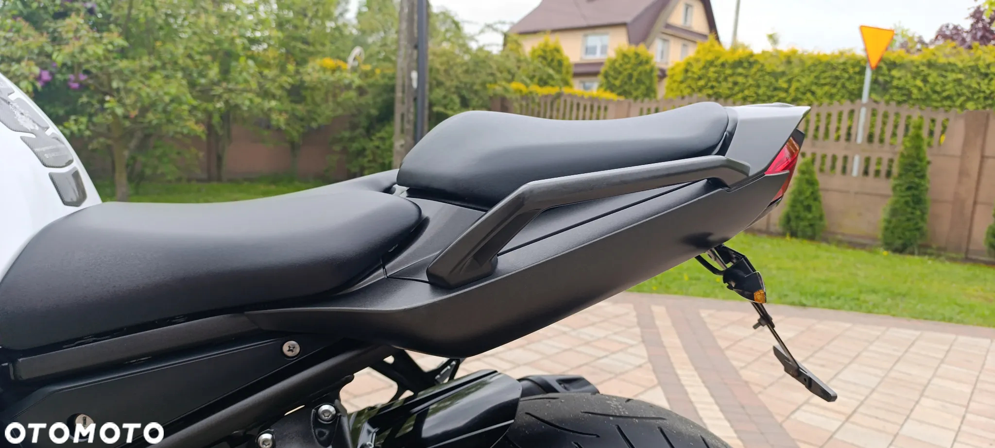 Yamaha FZ - 33