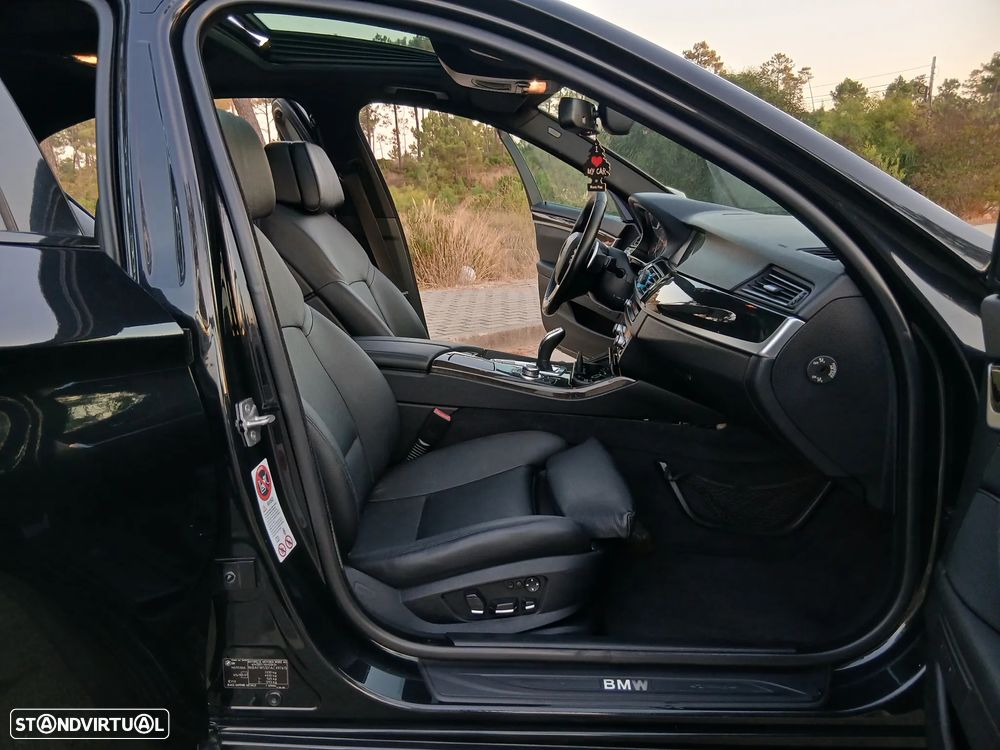 BMW 530 d Auto - 8