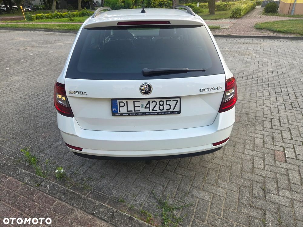 Skoda Octavia 2.0 TDI DSG Soleil - 7