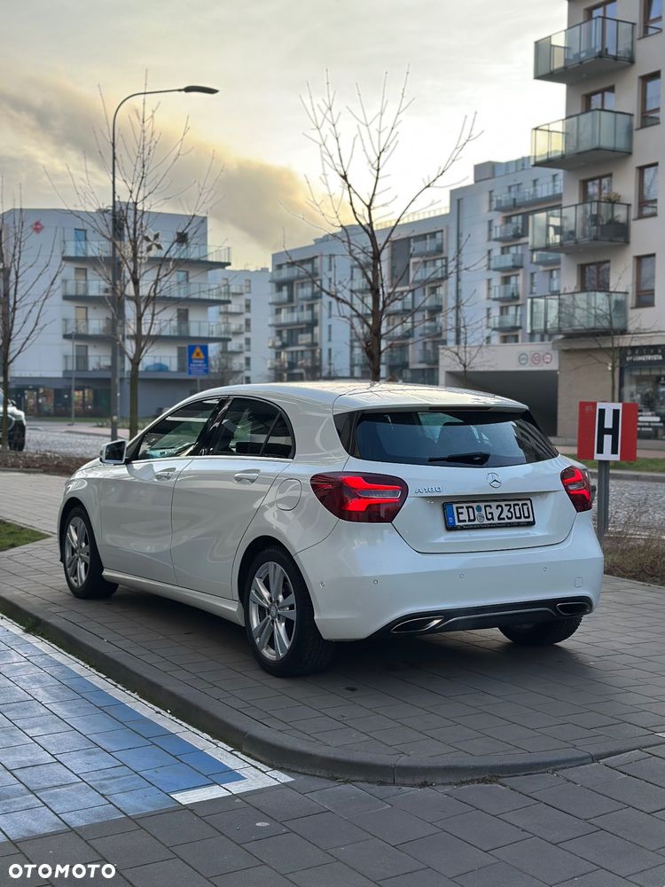 Mercedes-Benz Klasa A 180 7G-DCT SCORE - 5