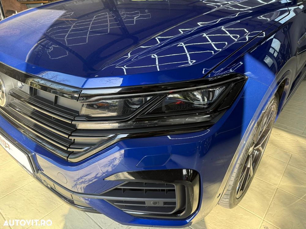 Volkswagen Touareg - 4