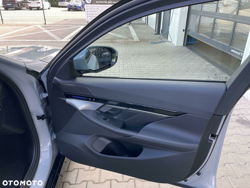 BMW Seria 5 520d xDrive mHEV M Sport - 20
