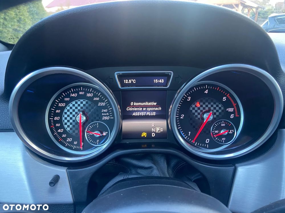 Mercedes-Benz GLE 350 d 4Matic 9G-TRONIC AMG Line - 26