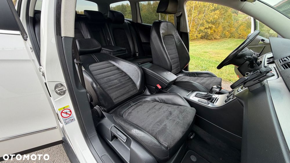 Volkswagen Passat - 16
