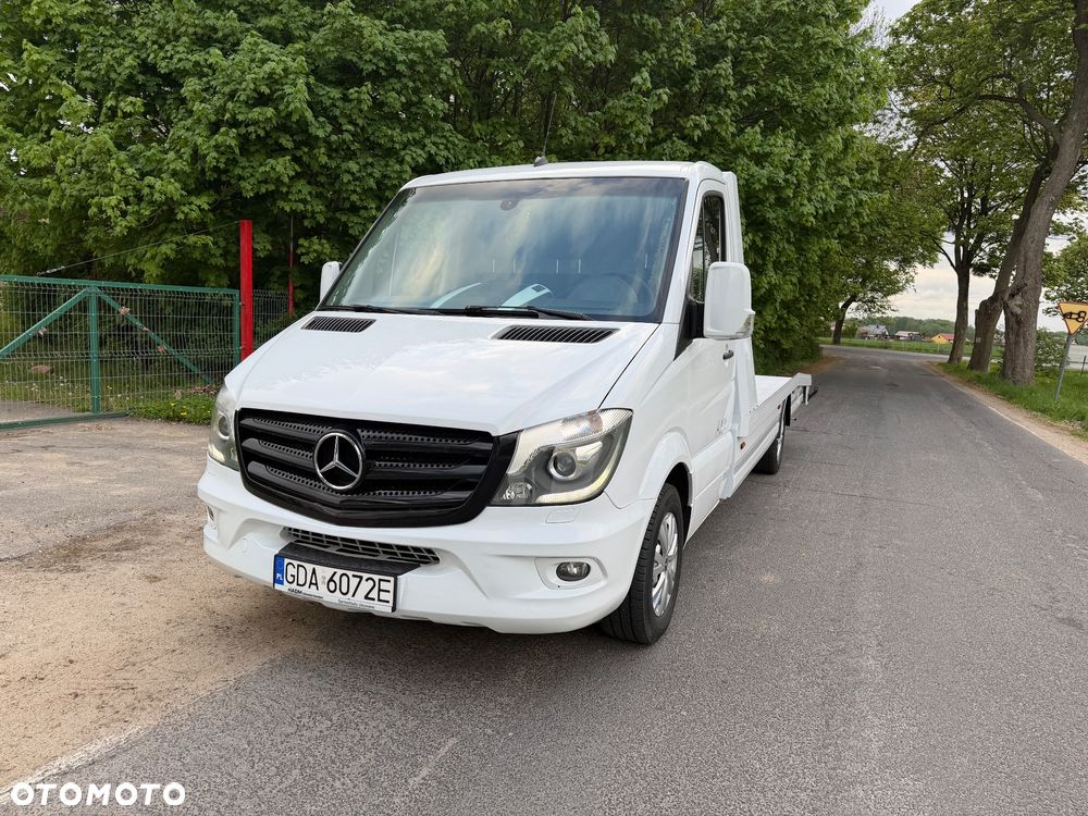 Mercedes-Benz Sprinter - 2