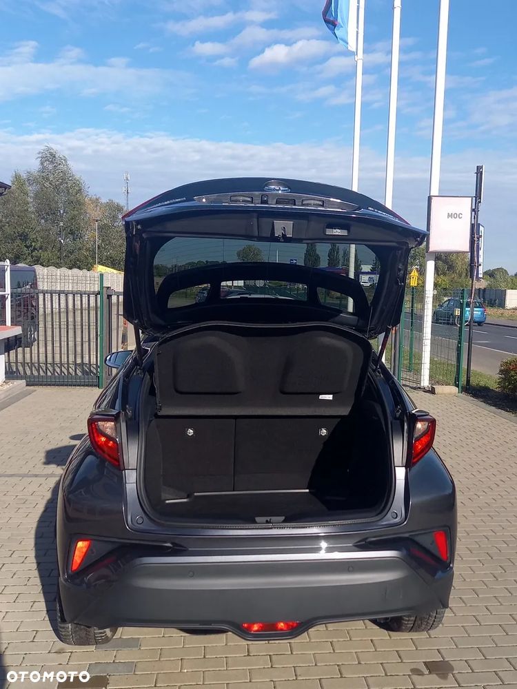 Toyota C-HR - 11
