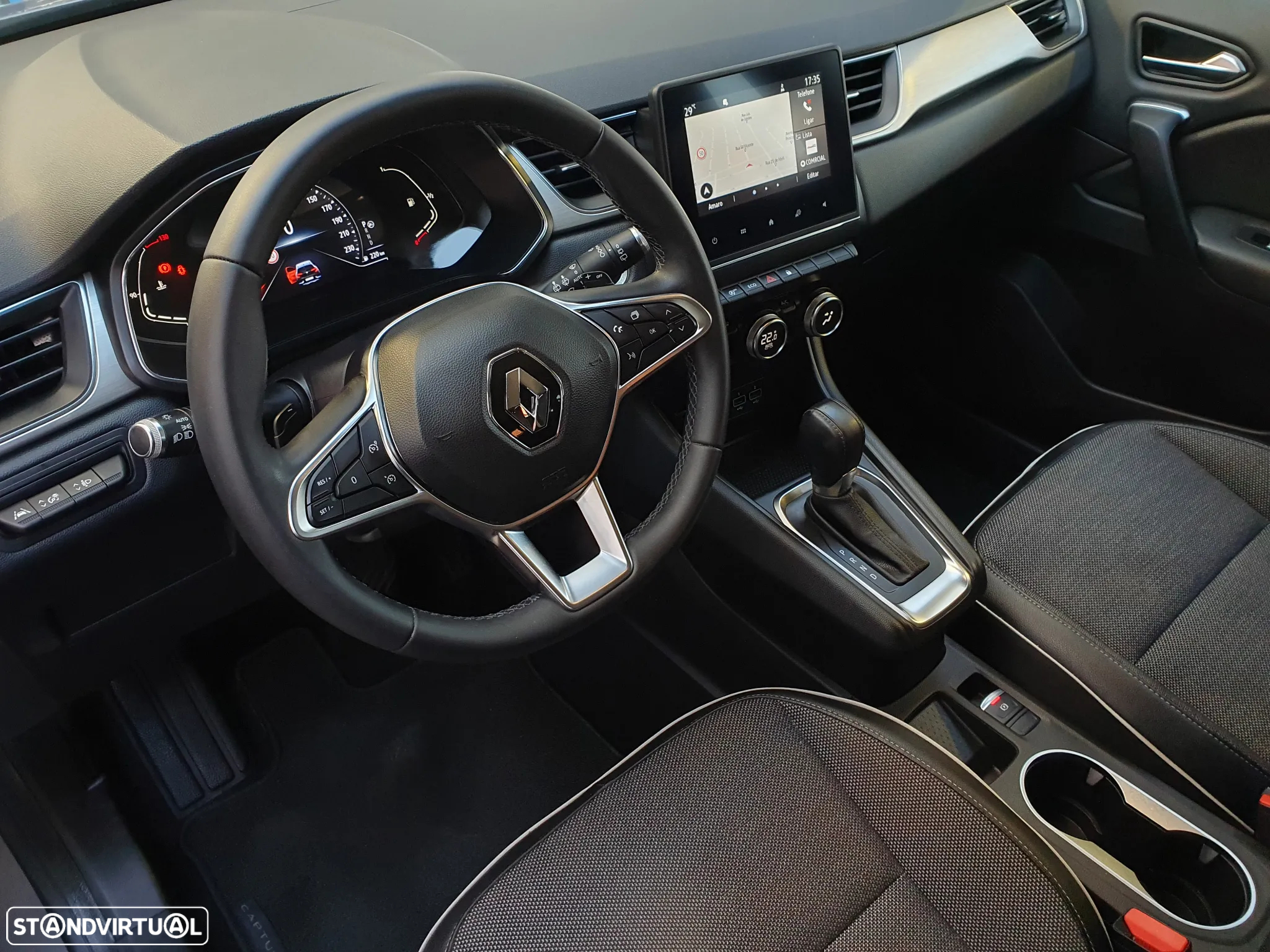 Renault Captur 1.5 dCi Exclusive EDC - 3