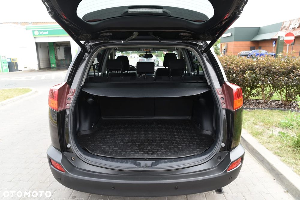 Toyota RAV4 2.0 D-4D Prestige - 13