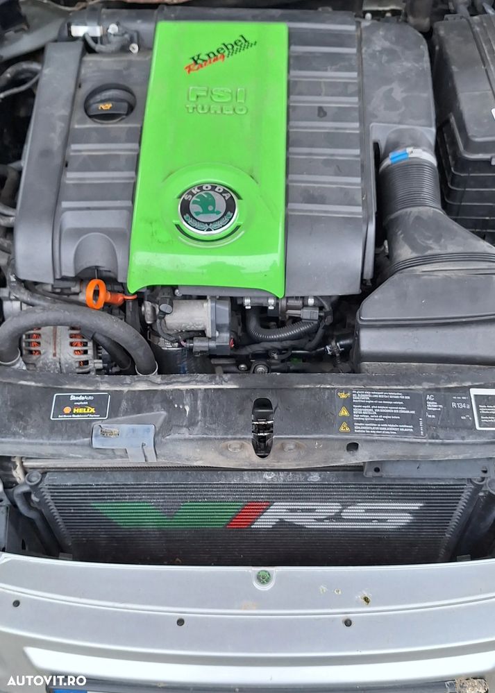 Skoda Octavia 2.0 FSI Turbo RS - 2