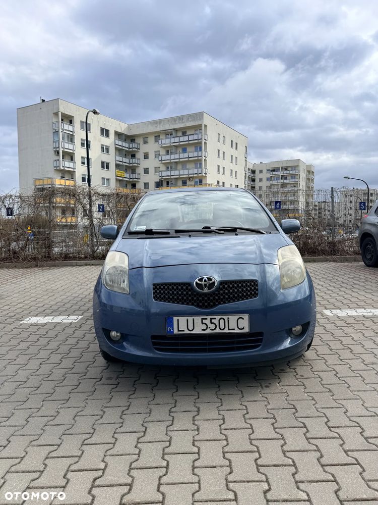 Toyota Yaris 1.3 Luna A/C - 2