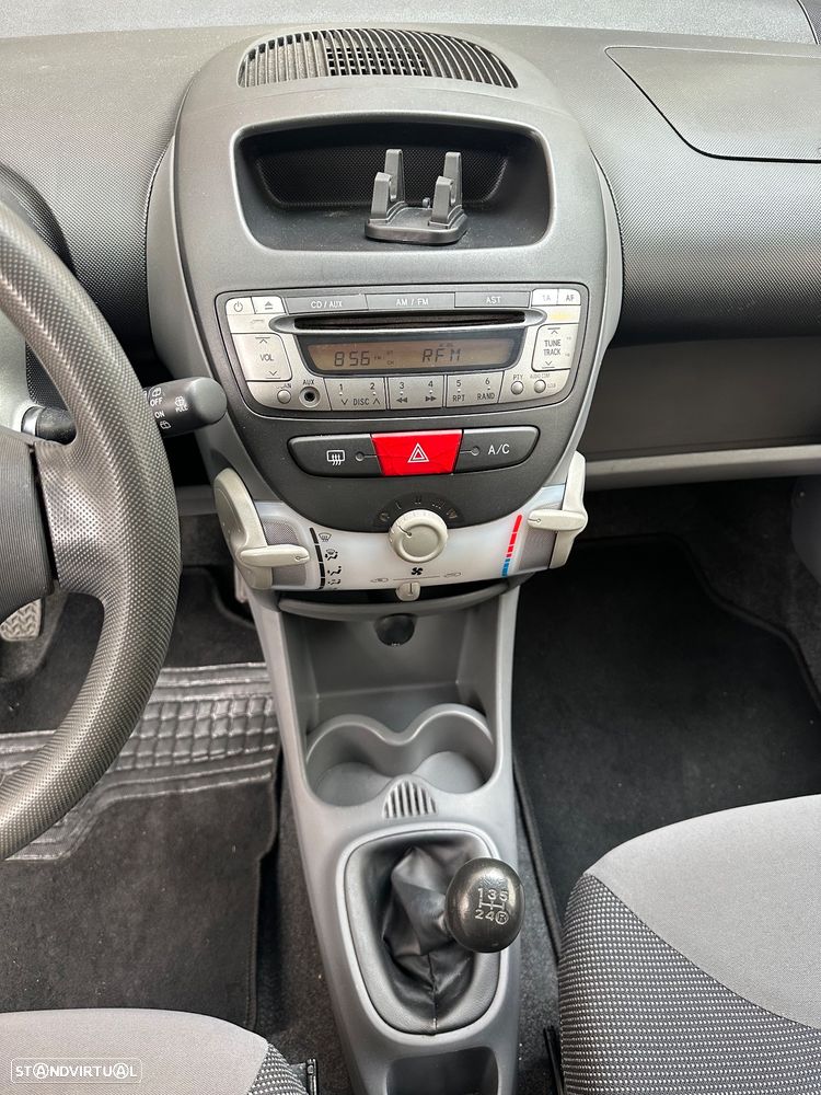 Peugeot 107 1.0 Urban - 5