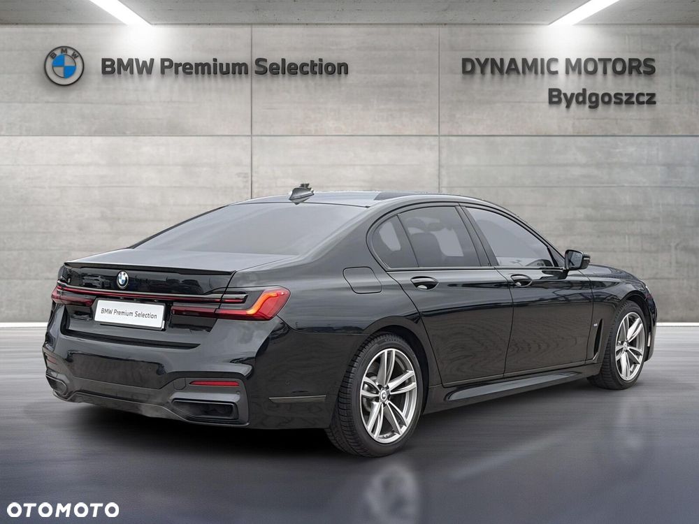 BMW Seria 7 750i xDrive sport - 7