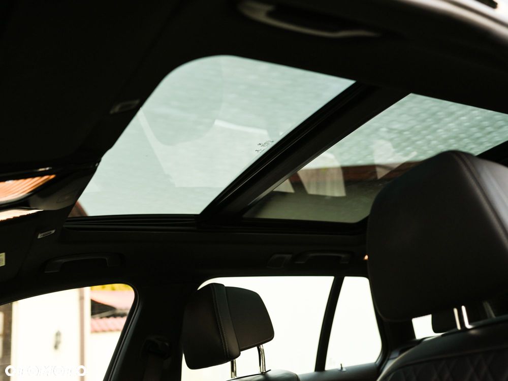 BMW Seria 5 520d M Sport Edition - 16