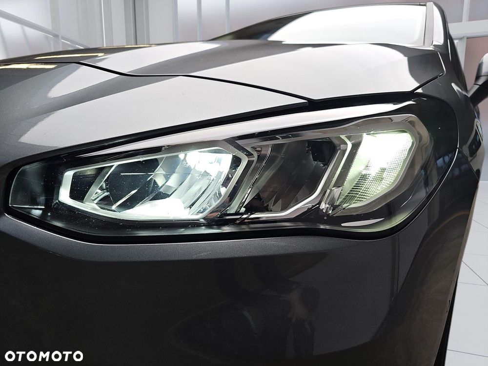BMW Seria 2 218i - 25