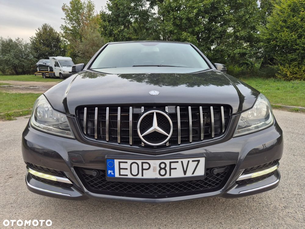 Mercedes-Benz Klasa C 180 BlueEFFICIENCY Avantgarde - 31