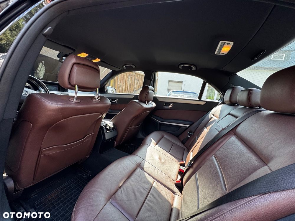 Mercedes-Benz Klasa E 350 CDI BlueEff Avantgarde - 18