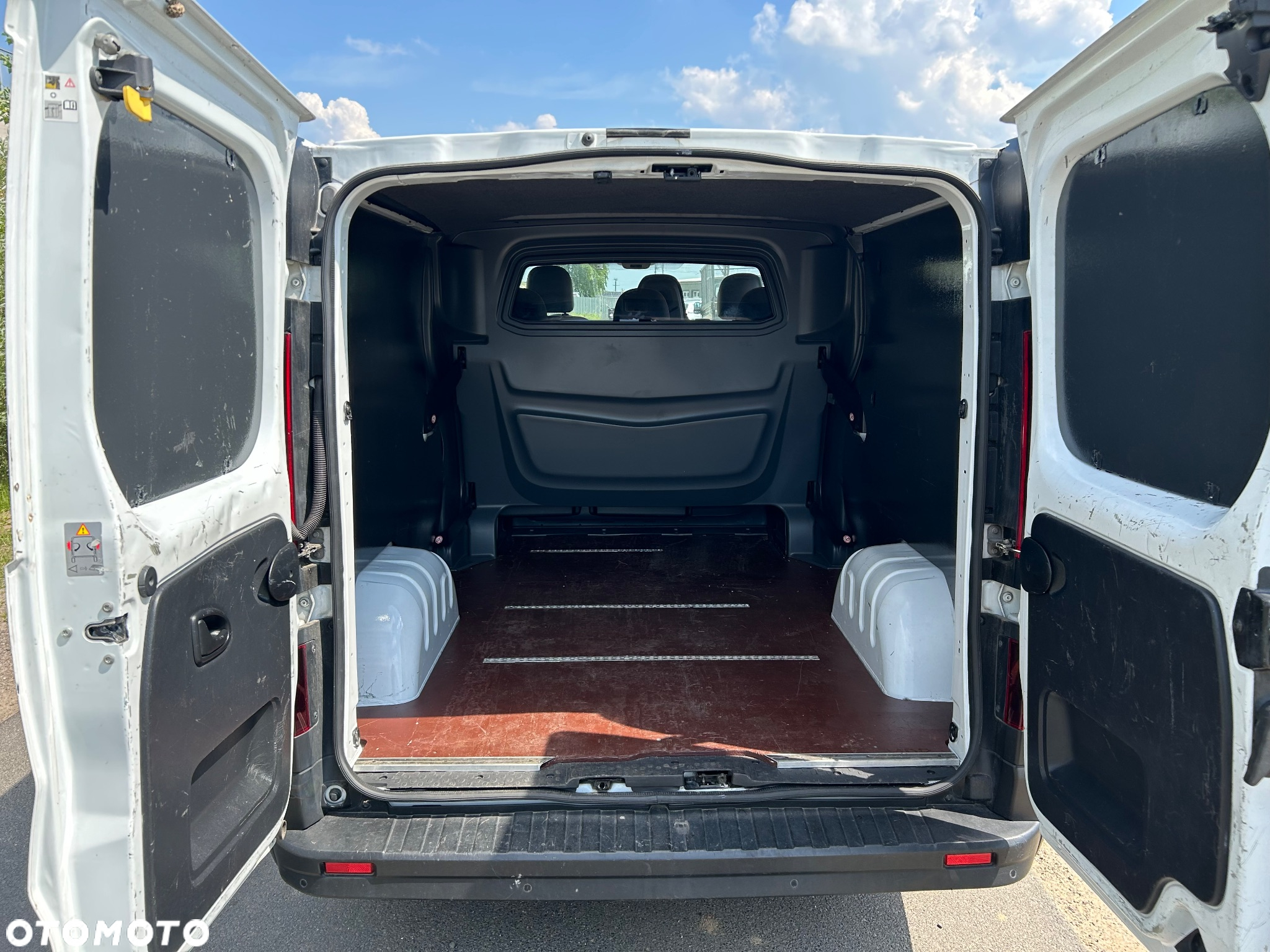 Renault Trafic - 14