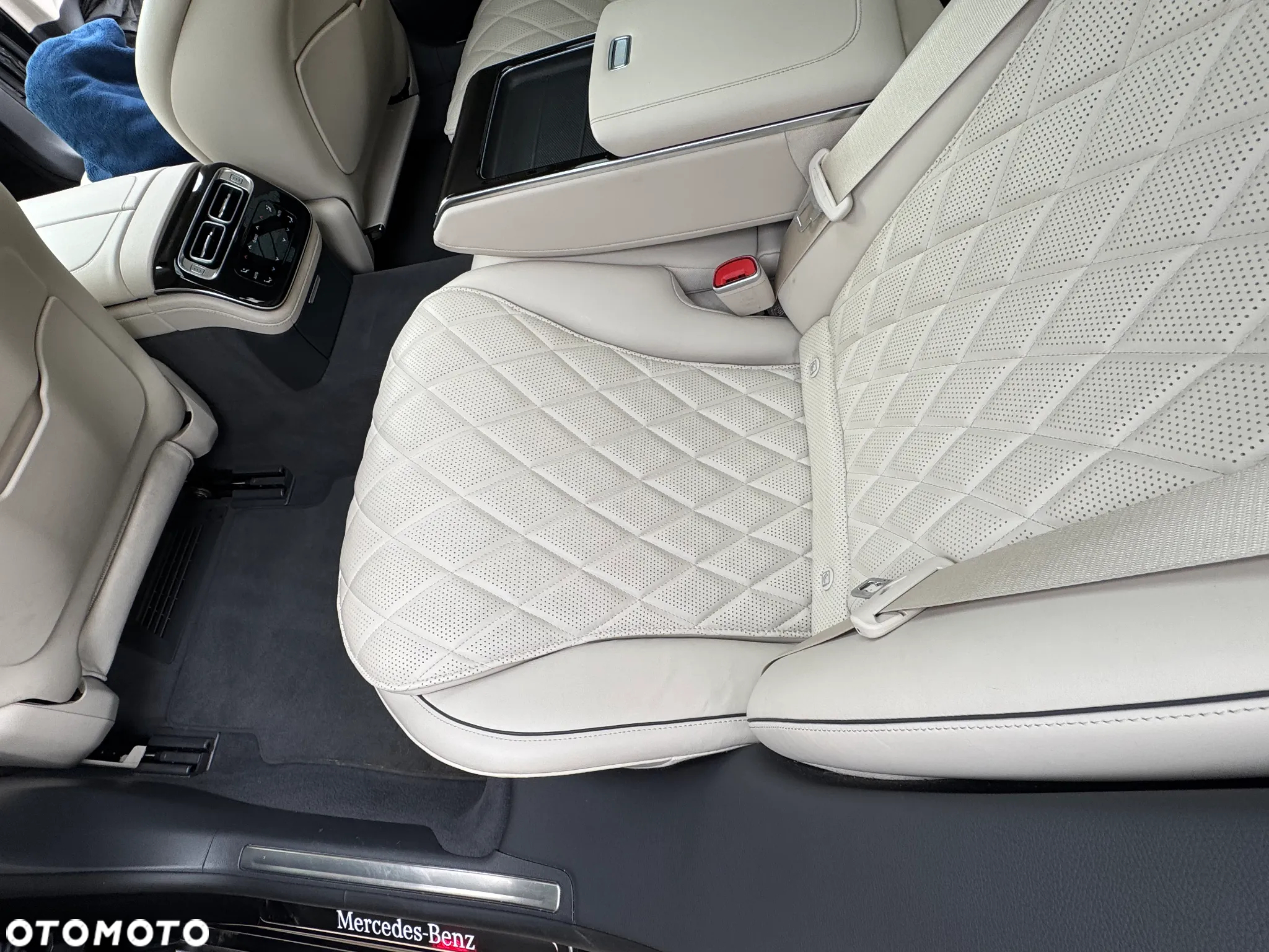 Mercedes-Benz Klasa S 400 d 4-Matic L 9G-TRONIC - 13