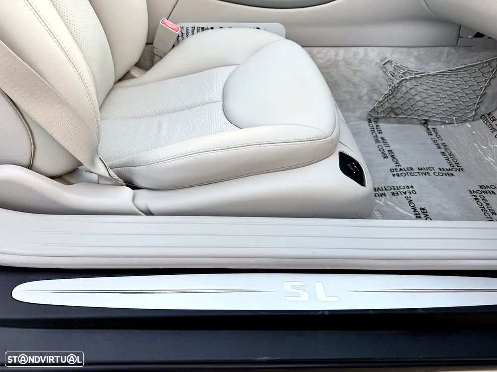 Mercedes-Benz SL 500 Standard - 27