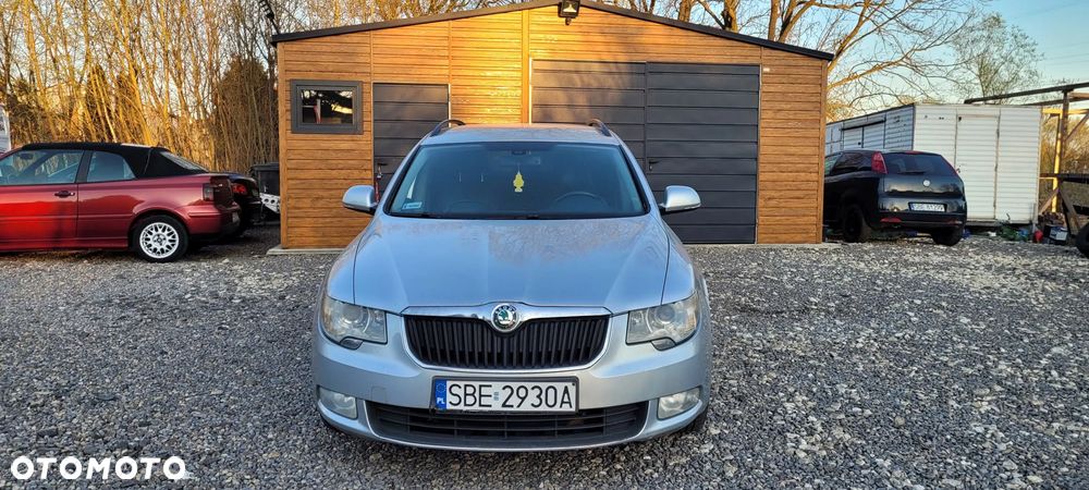 Skoda Superb 1.8 TSI FAMILY - 31