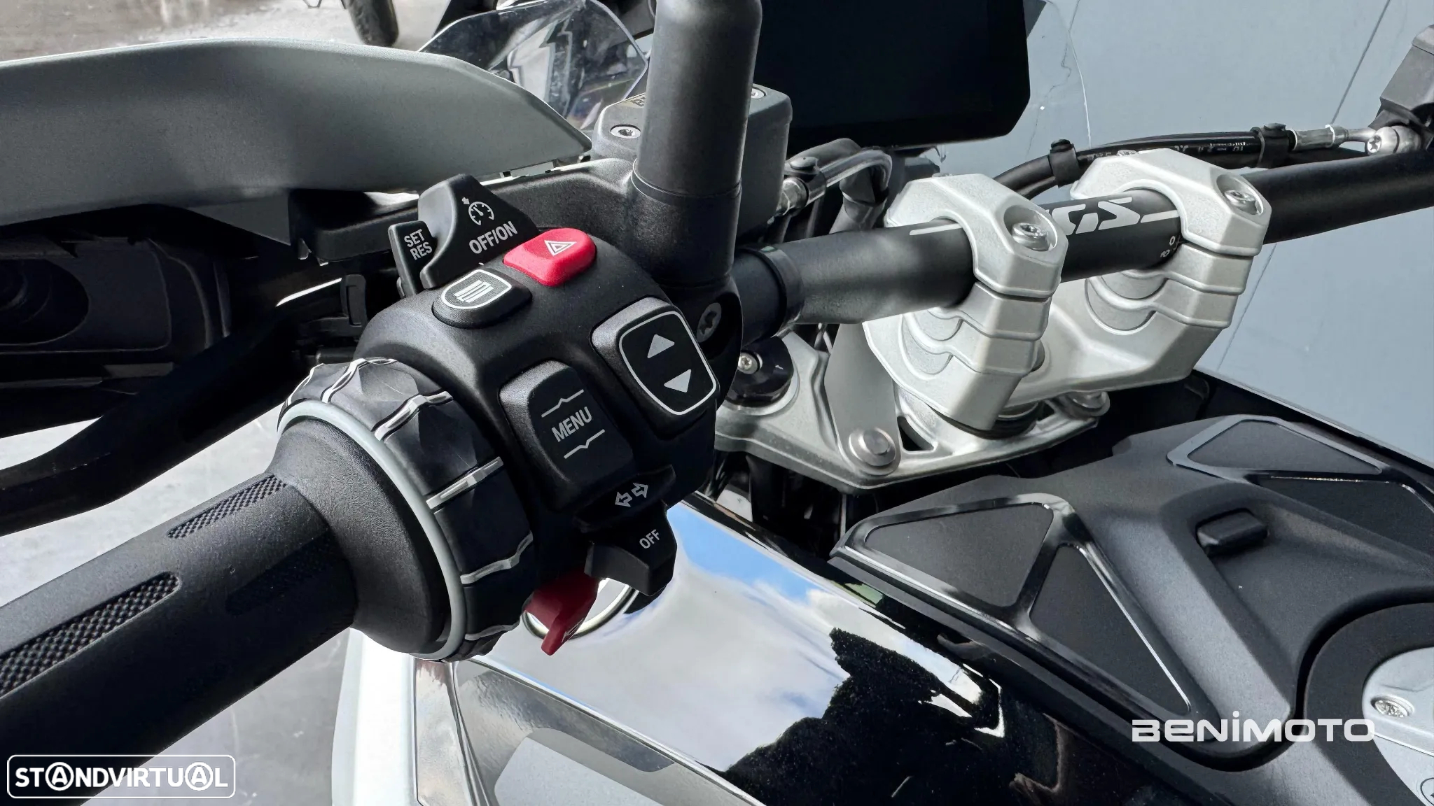 BMW R 1300 GS Triple Black - 14