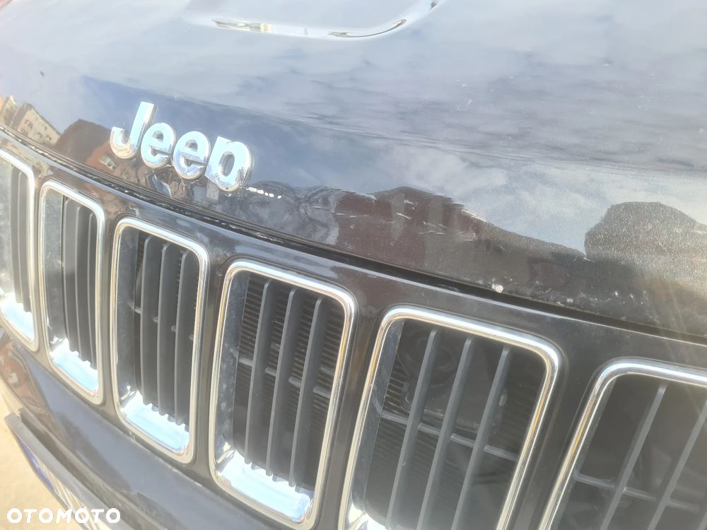Jeep Grand Cherokee - 16