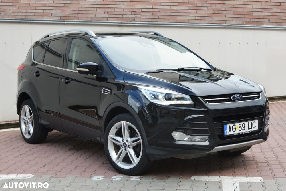 Ford Kuga 2.0 TDCi 4WD Powershift Titanium - 1
