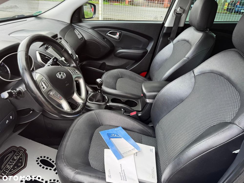 Hyundai ix35 - 23
