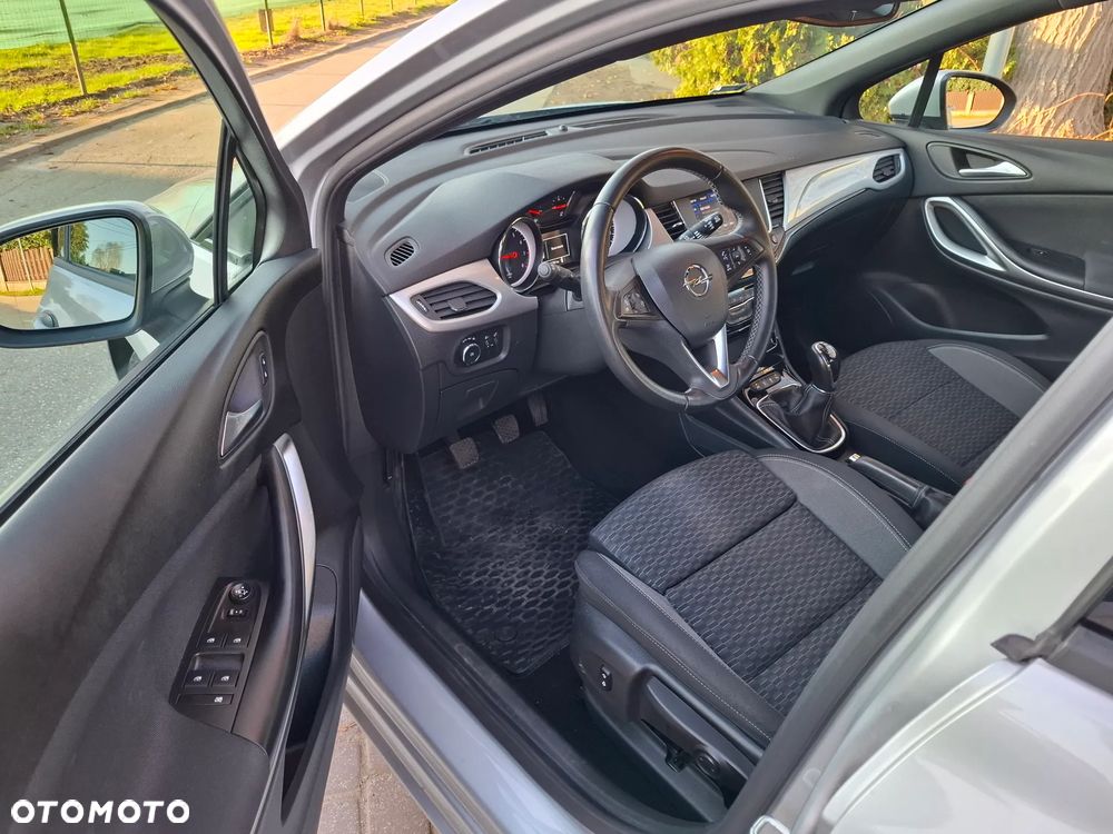 Opel Astra V 1.2 T GS Line S&S - 10