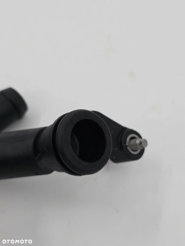 NOWY ORYGINALNY WĄŻ PRZEWÓD WODY MERCEDES W205 A2822009200 - 3
