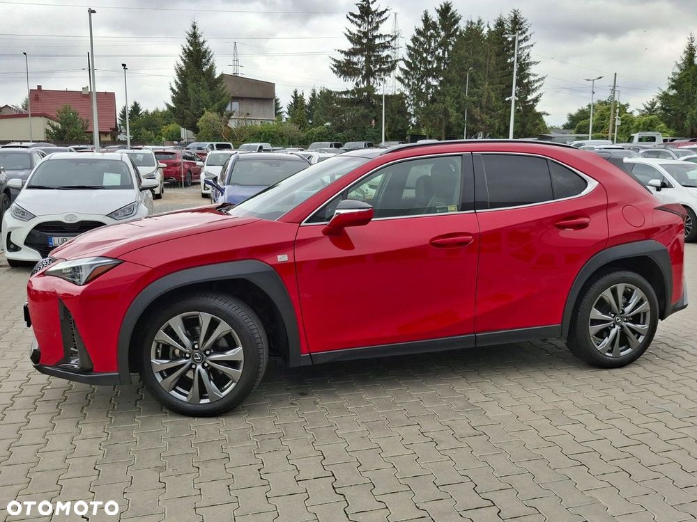 Lexus UX - 33