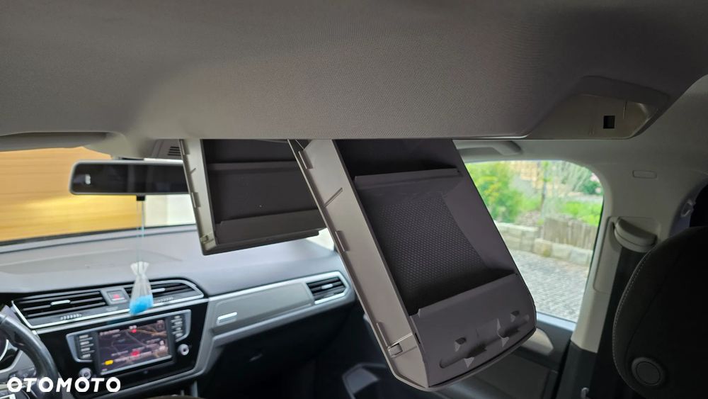 Volkswagen Touran 1.6 TDI SCR BlueMotion Technology DSG Trendline - 27