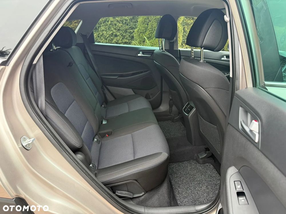 Hyundai Tucson 2.0 CRDI 4WD Automatik Style - 18