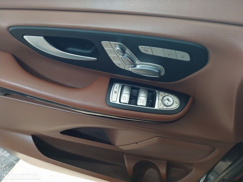 Mercedes-Benz V 250 - 13