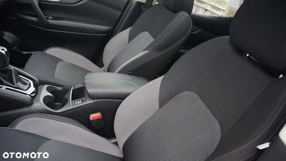 Nissan Qashqai 1.3 DIG-T Tekna DCT - 10