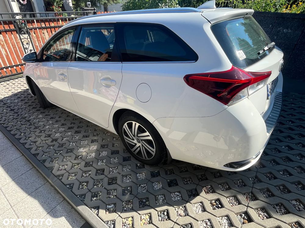 Toyota Auris 1.6 Active - 4