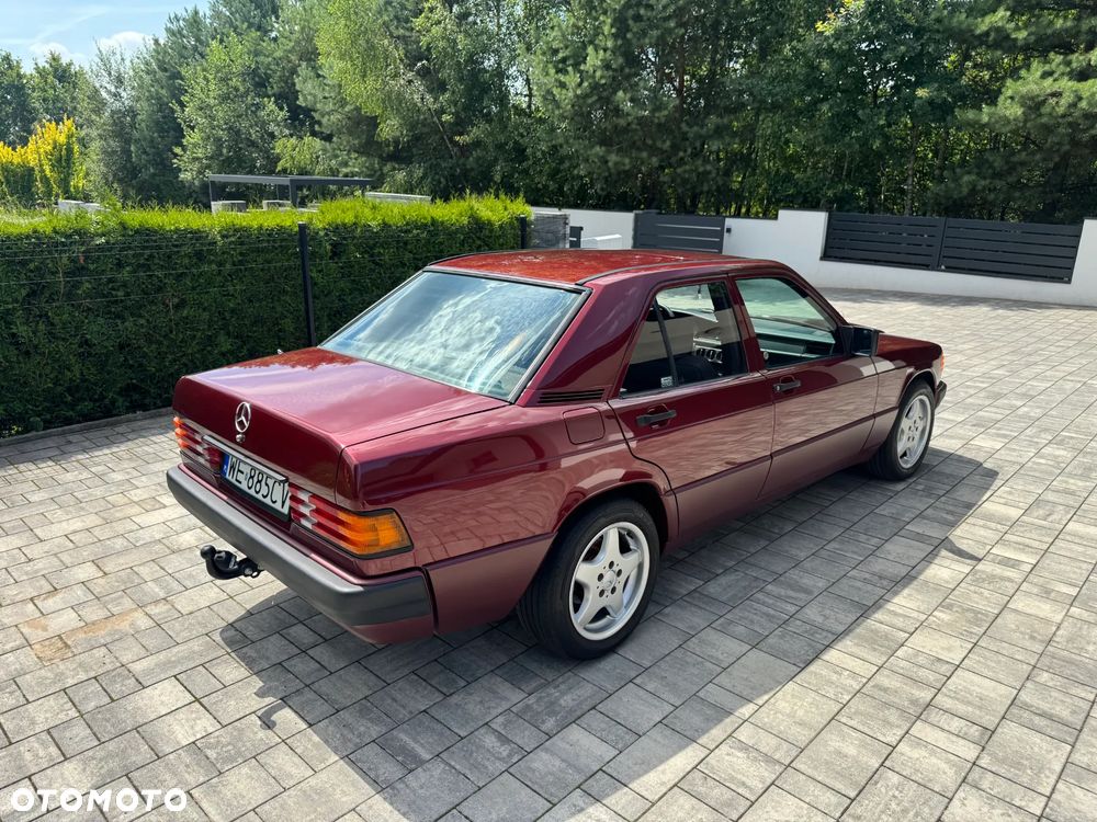 Mercedes-Benz W201 (190) - 9