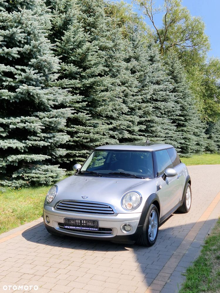 MINI Cooper 50 Camden - 3