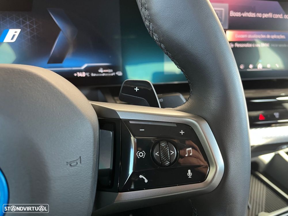 BMW 530 e Pack Desportivo M - 27