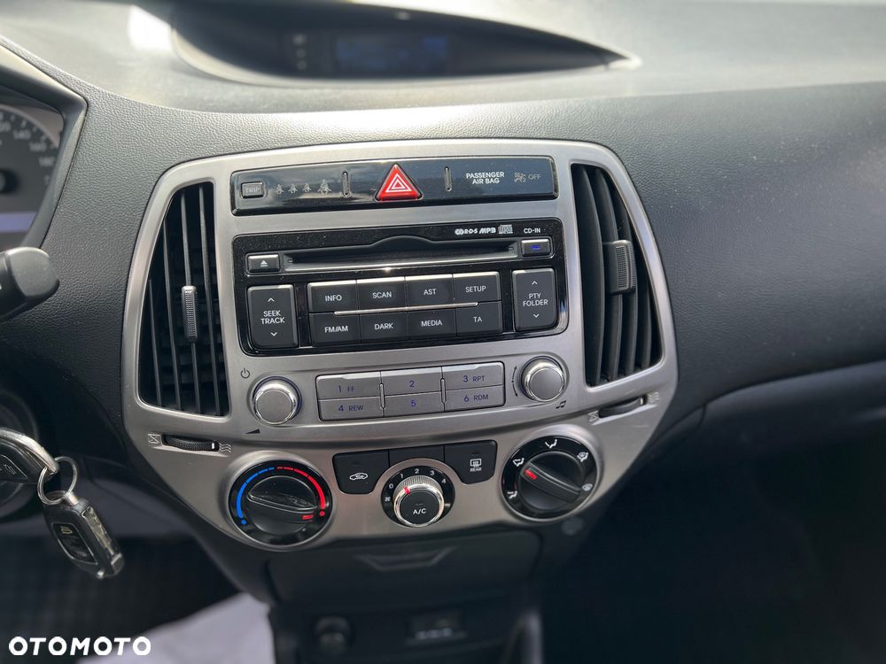 Hyundai i20 1.2 Trend - 15