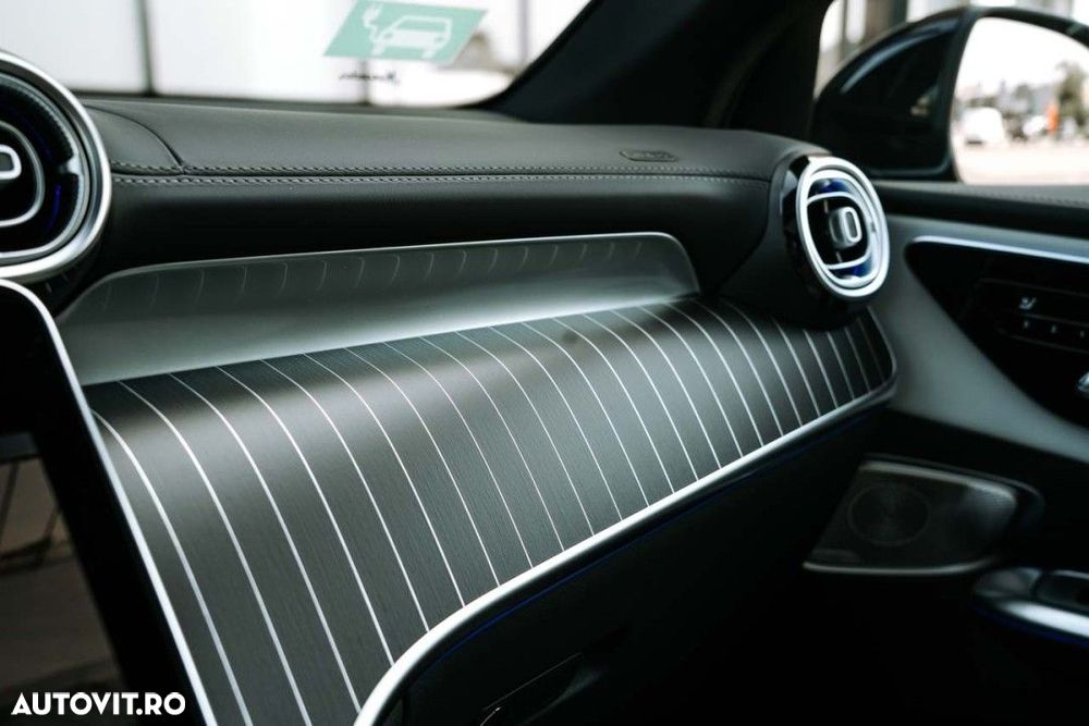 Mercedes-Benz GLC - 29