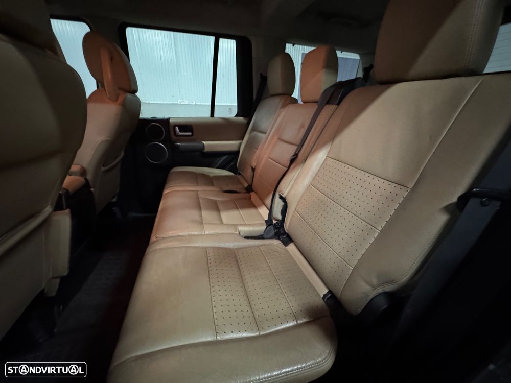 Land Rover Discovery 2.7 TD V6 HSE Auto. - 14