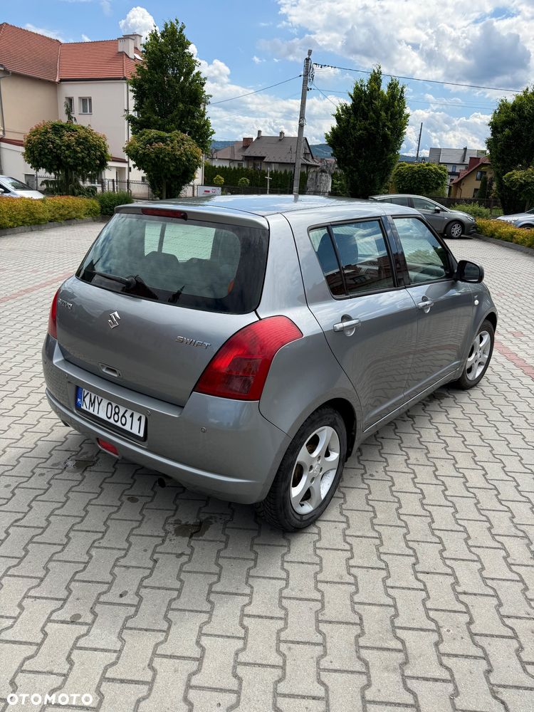 Suzuki Swift - 5