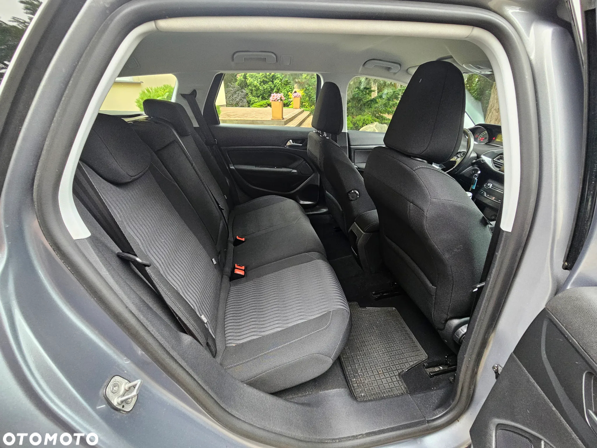 Peugeot 308 BlueHDi FAP 120 Stop & Start Allure - 11