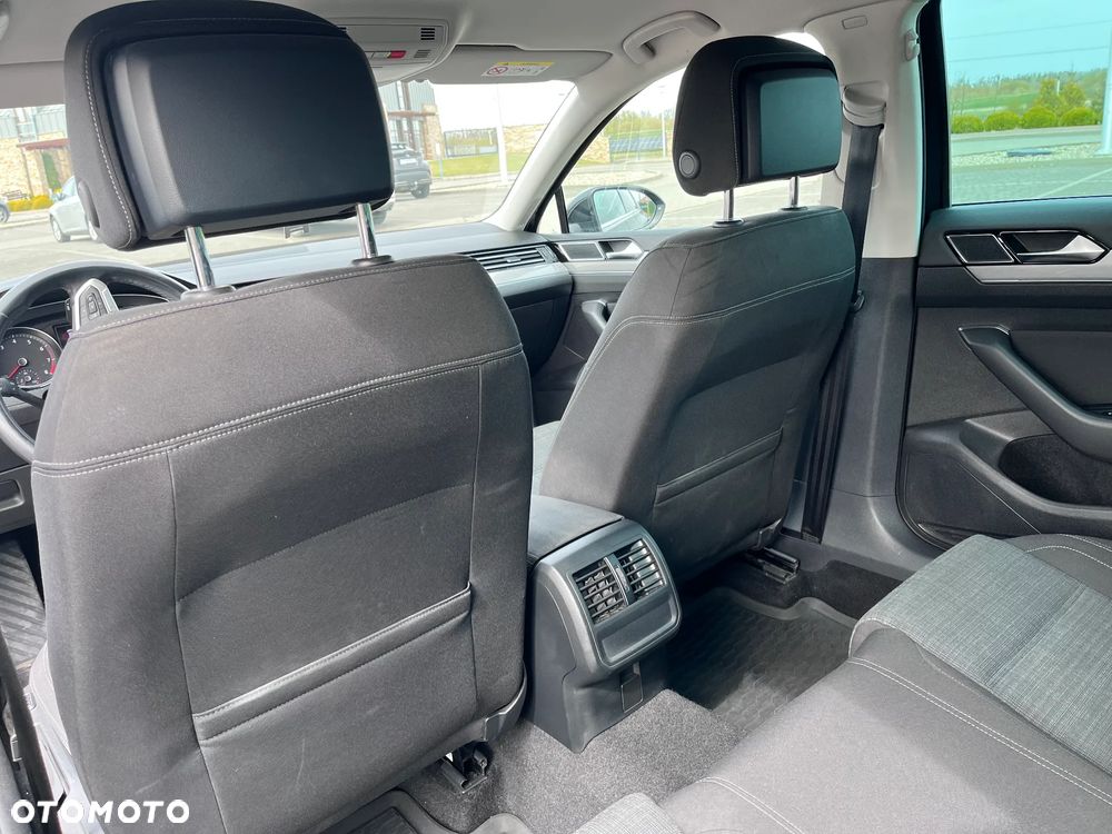 Volkswagen Passat 2.0 TSI Business DSG - 5