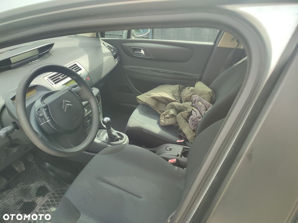 Citroën C4 1.4 16V Magic - 7