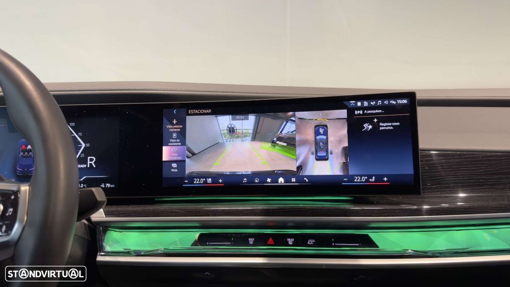 BMW i7 xDrive60 Pack Desportivo M - 13