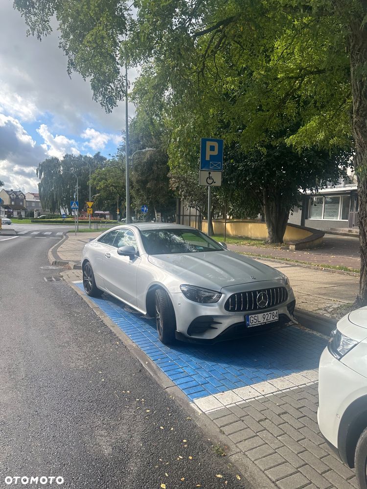Mercedes-Benz Klasa E - 28
